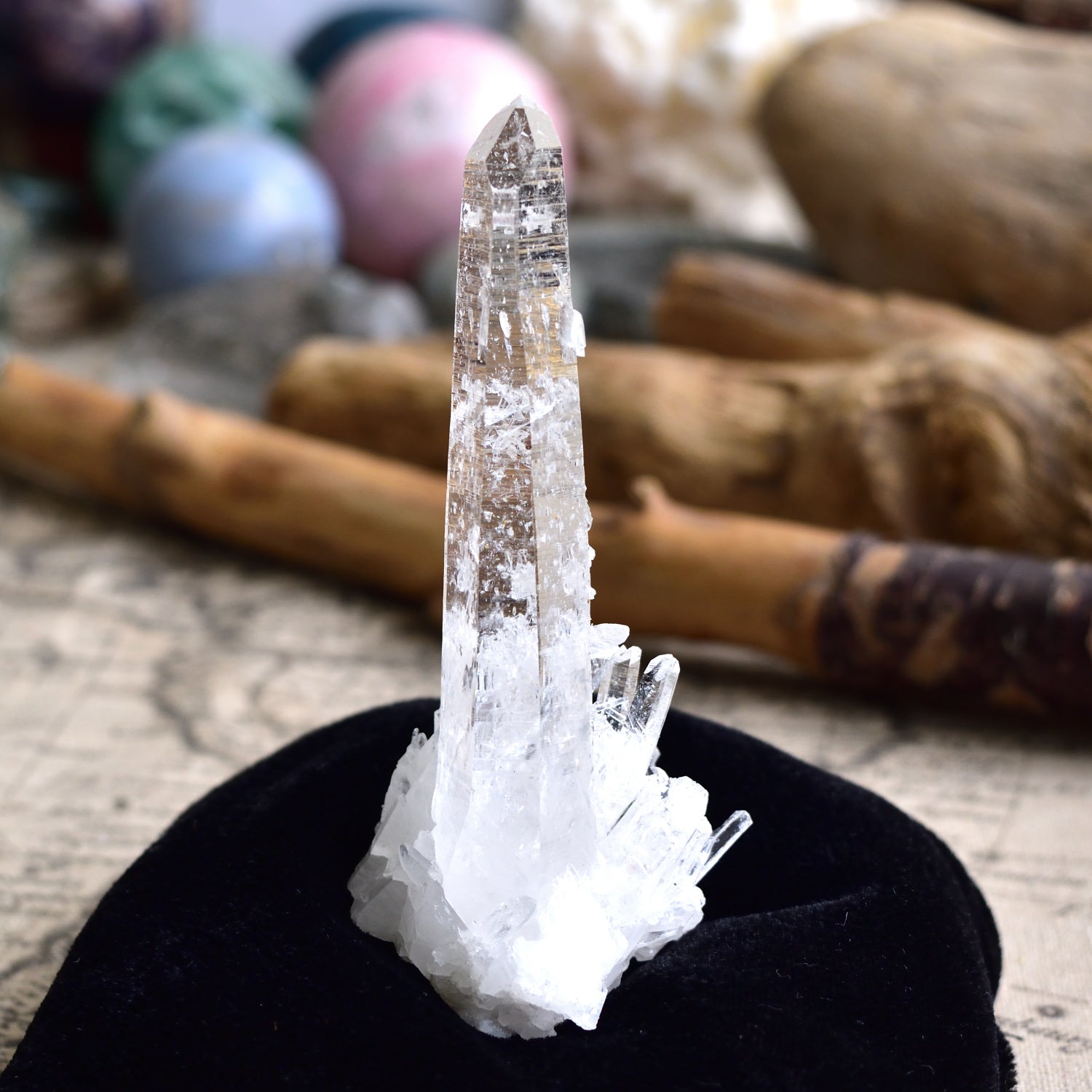 Itaya Quartz - Abundance - Barnacle - Singing Crystal - Certified Origin - Itaya, Nishimera Village, Miyazaki, Japan - 60g Quartz Cluster