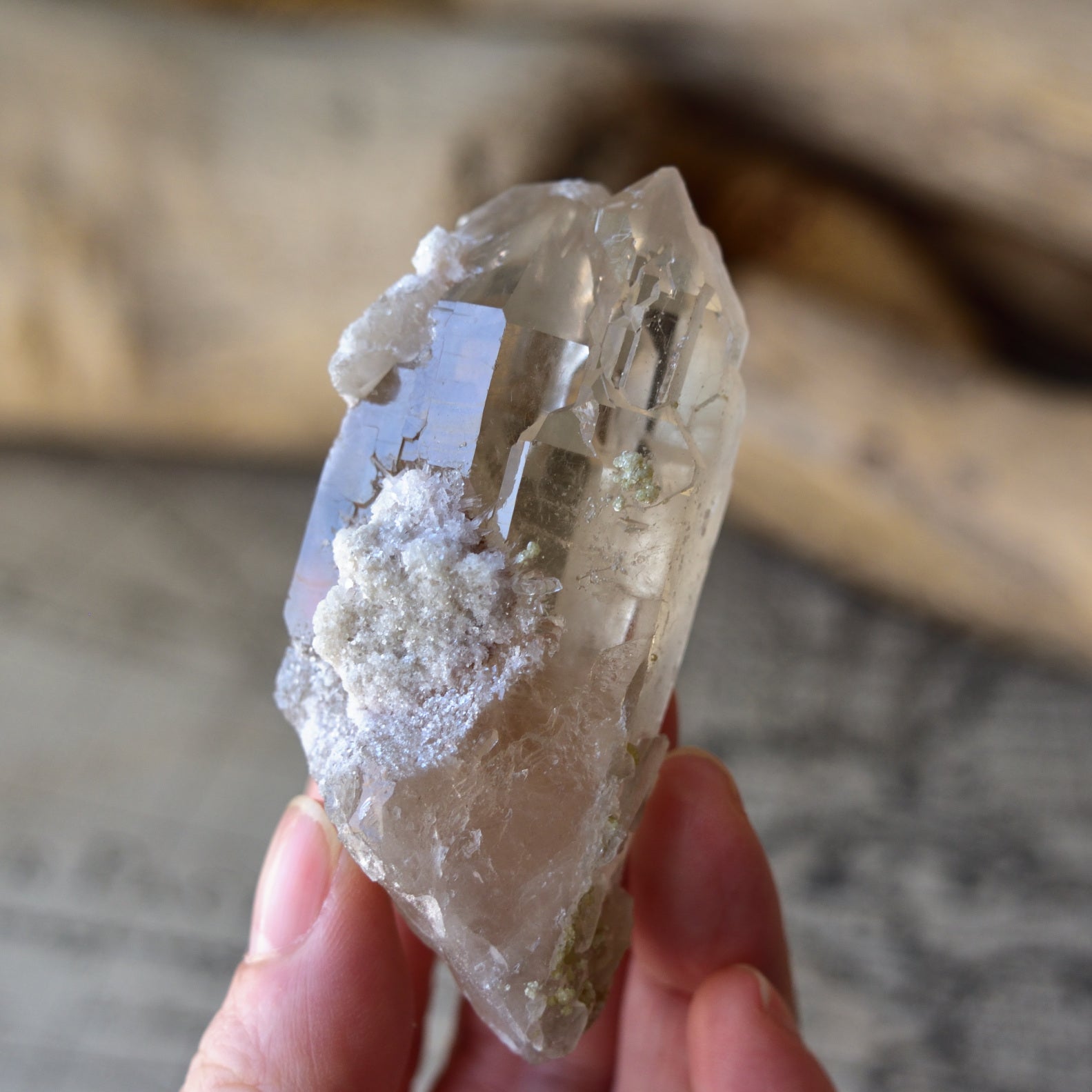 シトリン・カテドラル　ブラジル・ミナスジェライス州産　108g