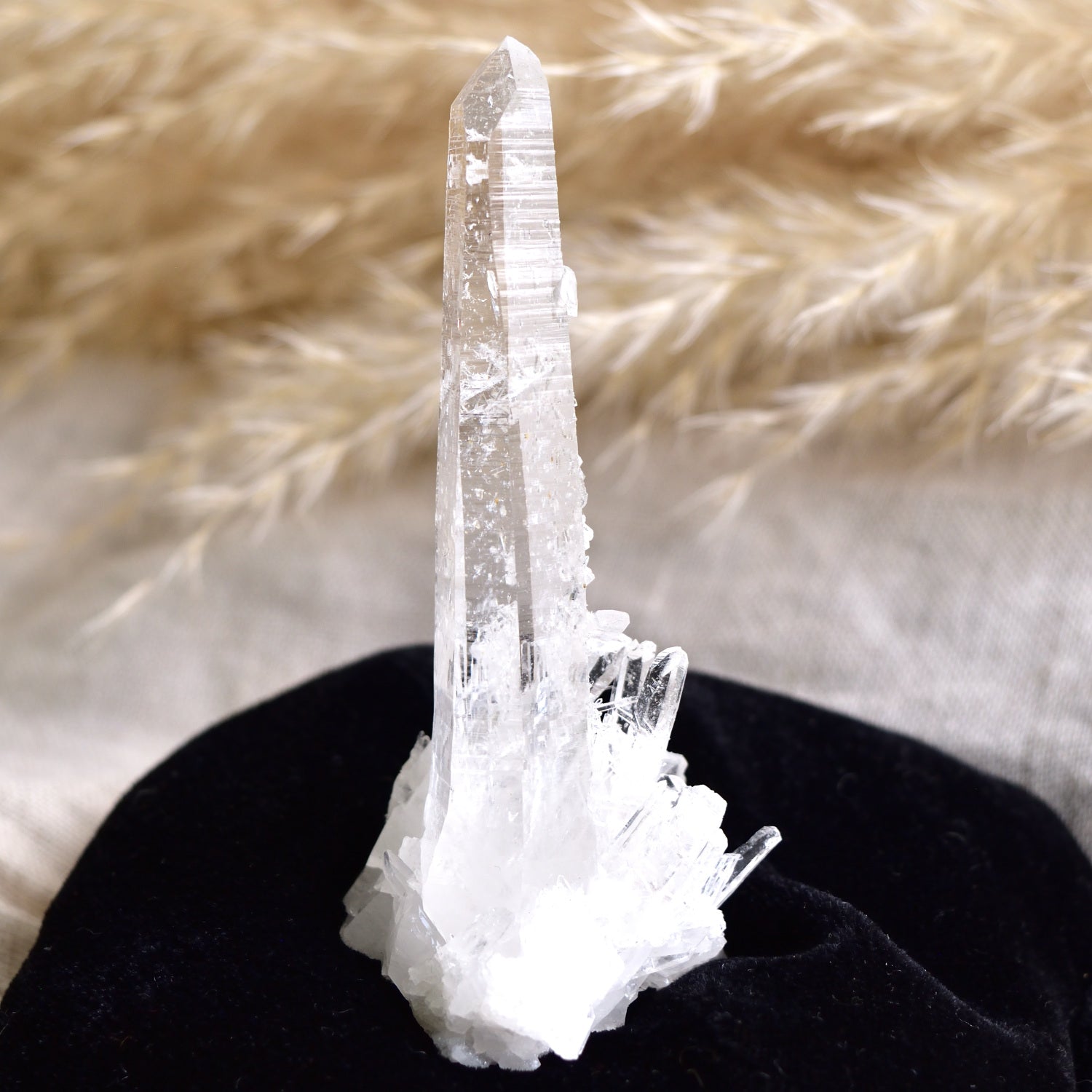 板谷水晶ポイント・クラスター　アバンダンス　バーナクル　シンギングクリスタル　産地証明書付　宮崎県西米良村板谷産　60g