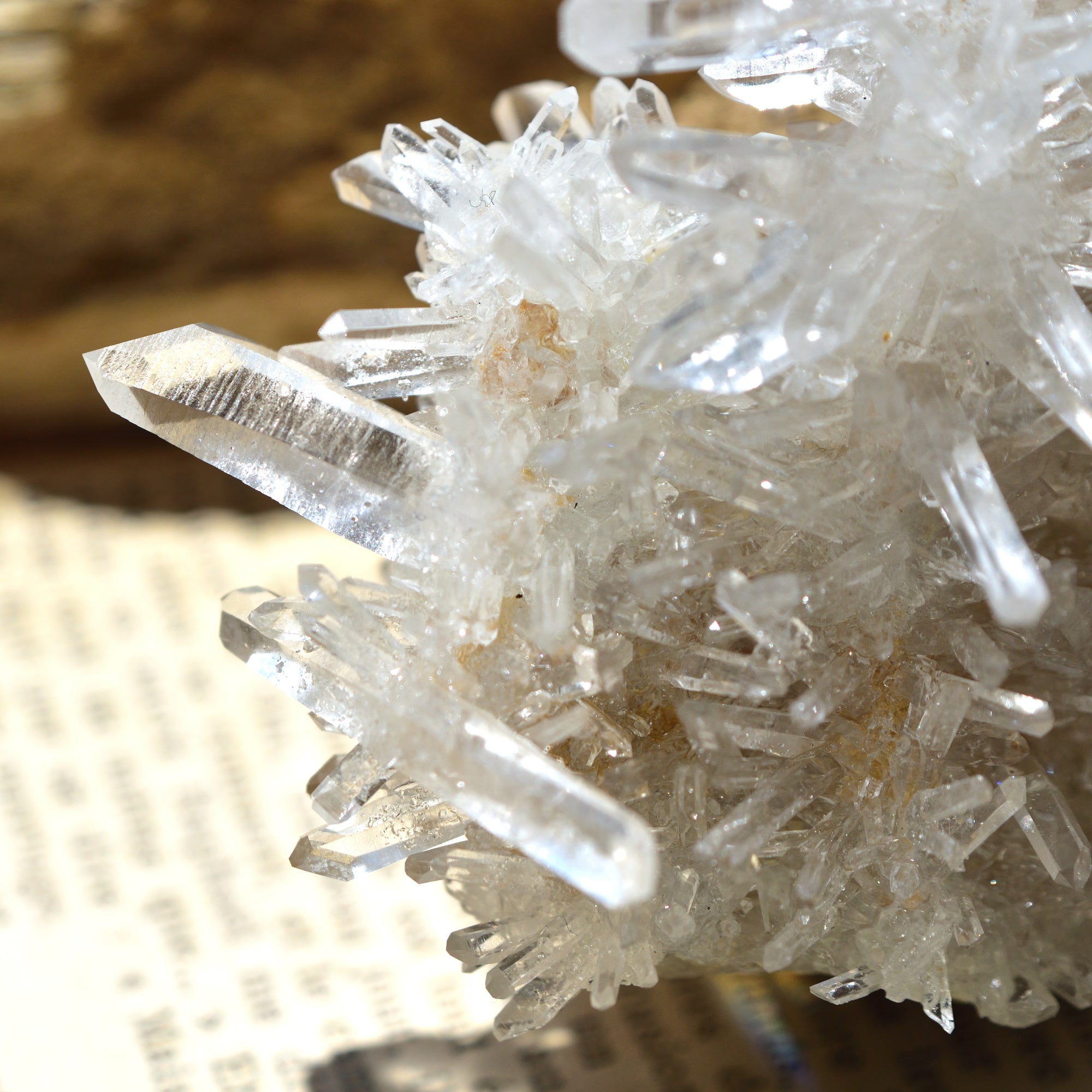 アーカンソー・クォーツ・クラスター　光のジェネレーター　両剣水晶　アメリカ・アーカンソー州産　150g