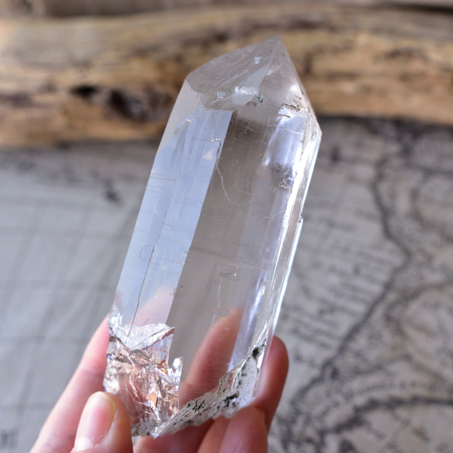 ヒマラヤ水晶　クローライト　ドフィーネ式双晶　カテドラル　トライゴーニック　レコードキーパー　サクリファイス　パキスタン・スカルドゥ産　246g