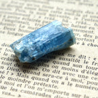 アクアマリン結晶　Abyss Blue　ベトナム産　43.7cts.