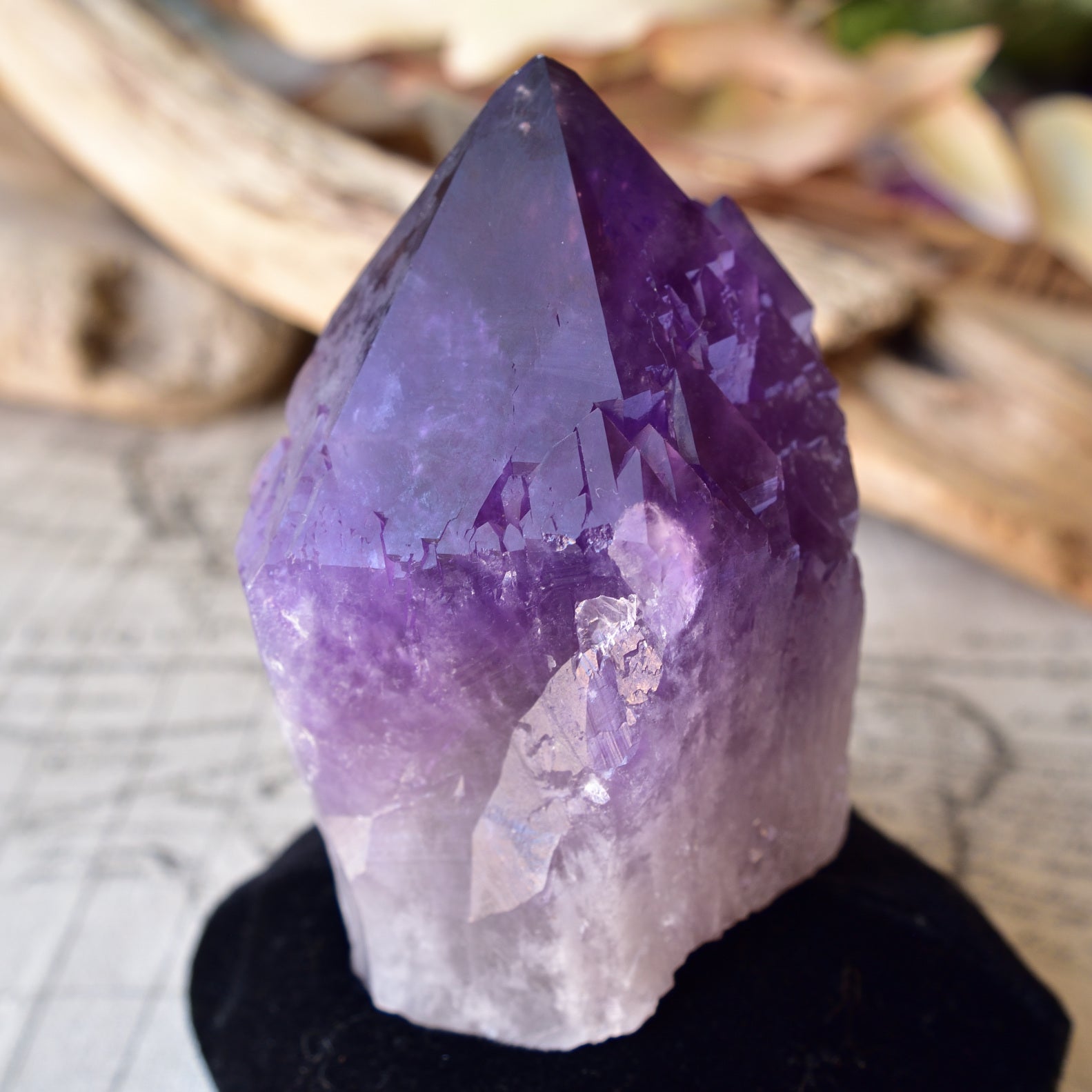 ボリビアン・アメジスト　Lemurian Violet Flame　イシス　ボリビア産　1.03kg