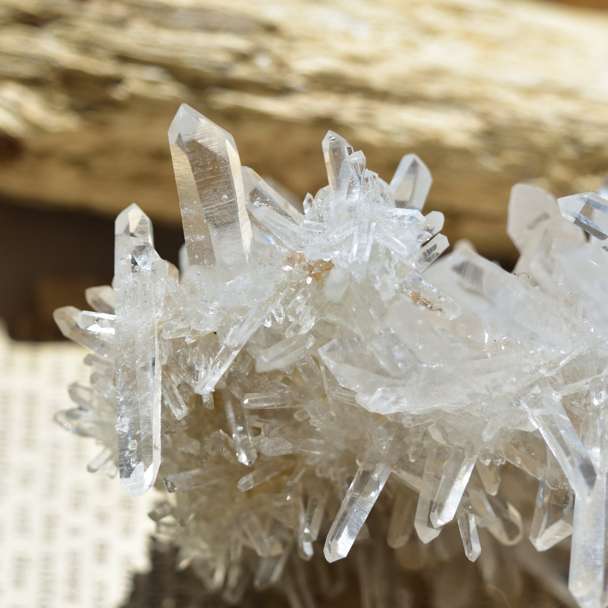 アーカンソー・クォーツ・クラスター　光のジェネレーター　両剣水晶　アメリカ・アーカンソー州産　150g