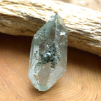 ヒマラヤ水晶　クローライト・イン・クォーツ　両剣水晶　ブリッジ　インド・マニハール産　50ｇ