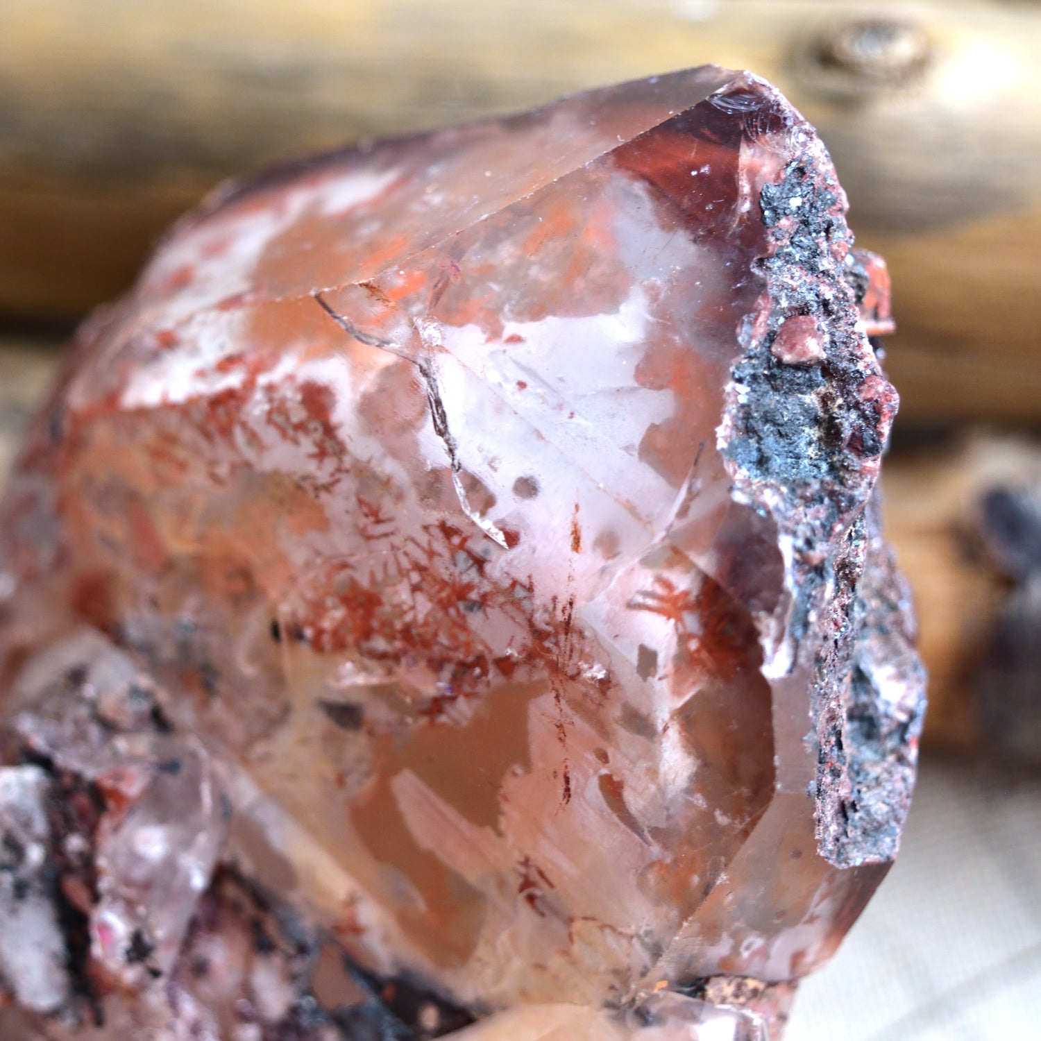 Shrine Quartz　シュライン・クォーツ　エレスチャル　ファントム　ヘマタイト　ブラジル・パラ州産　340ｇ