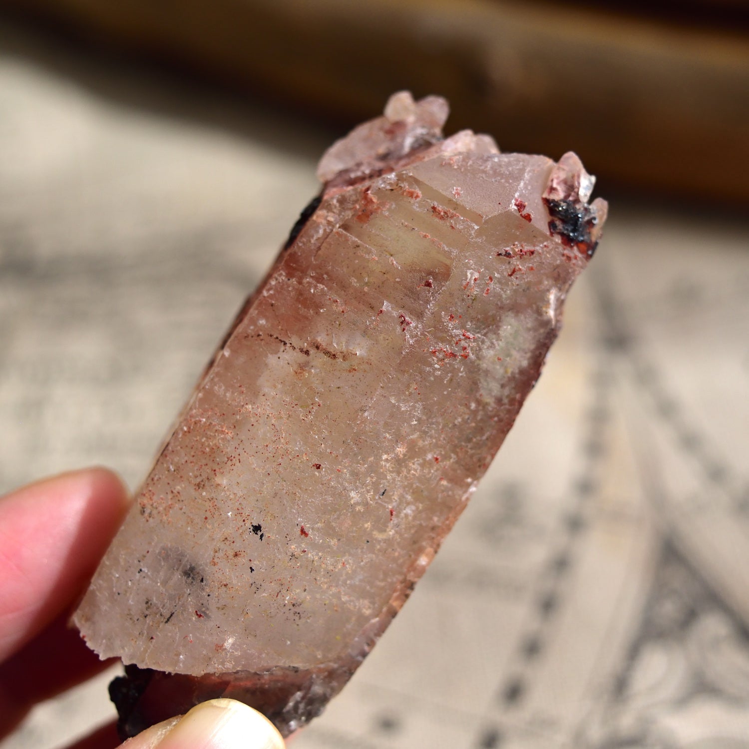 Shrine Quartz　シュライン・クォーツ　タントリック・ツイン　ファントム　ヘマタイト　ブラジル・パラ州産　100ｇ
