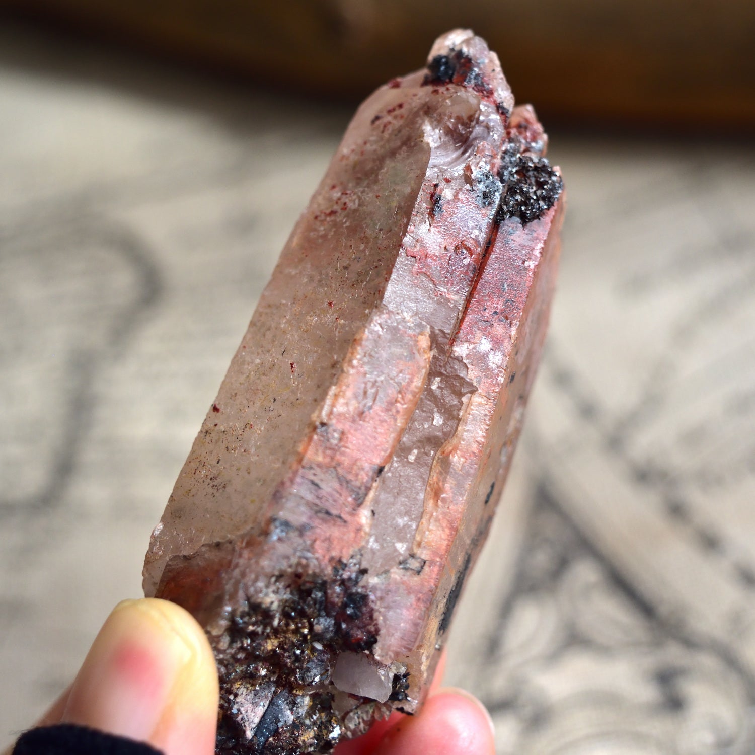 Shrine Quartz　シュライン・クォーツ　タントリック・ツイン　ファントム　ヘマタイト　ブラジル・パラ州産　100ｇ