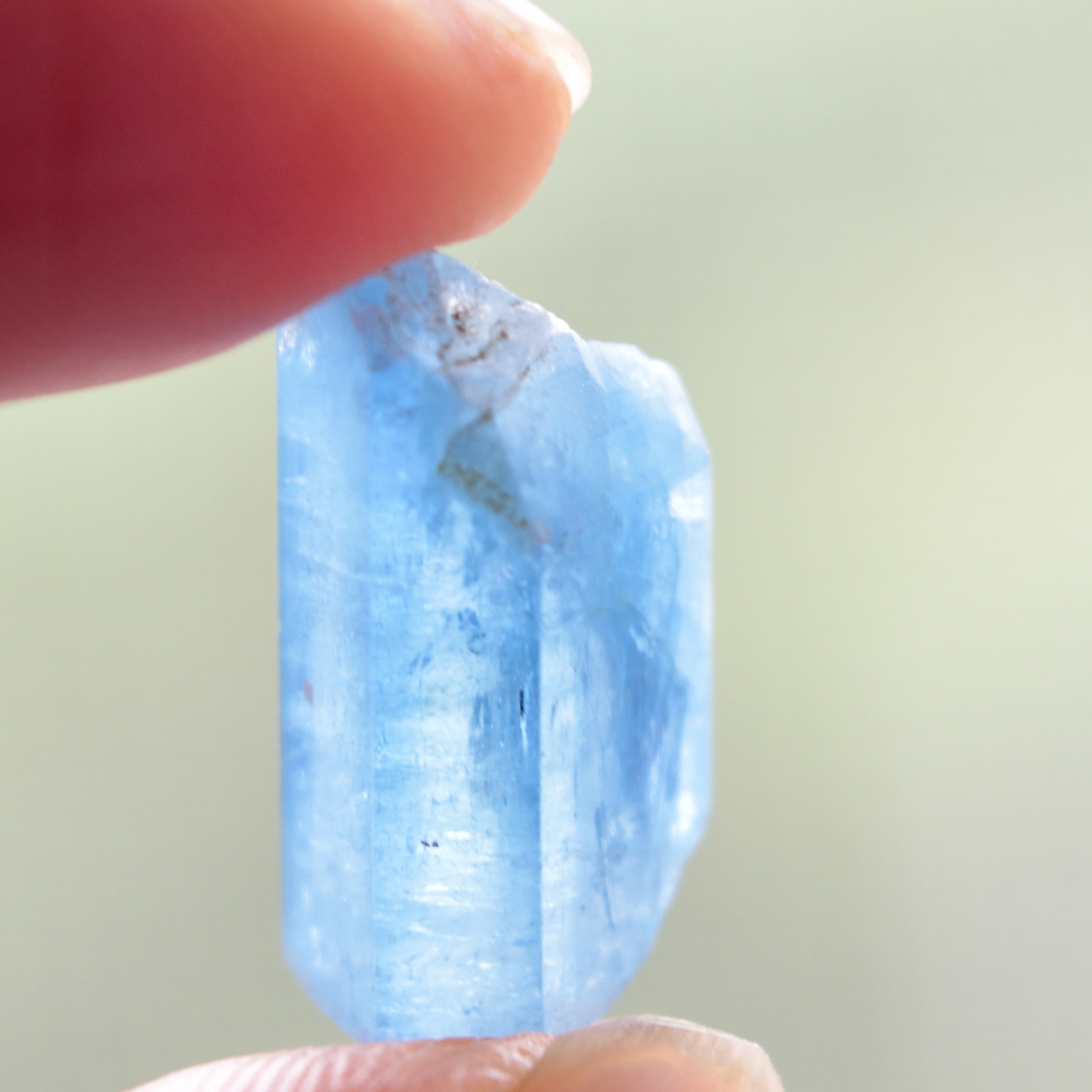アクアマリン結晶　Cerulean Blue　ベトナム産　7.5cts.