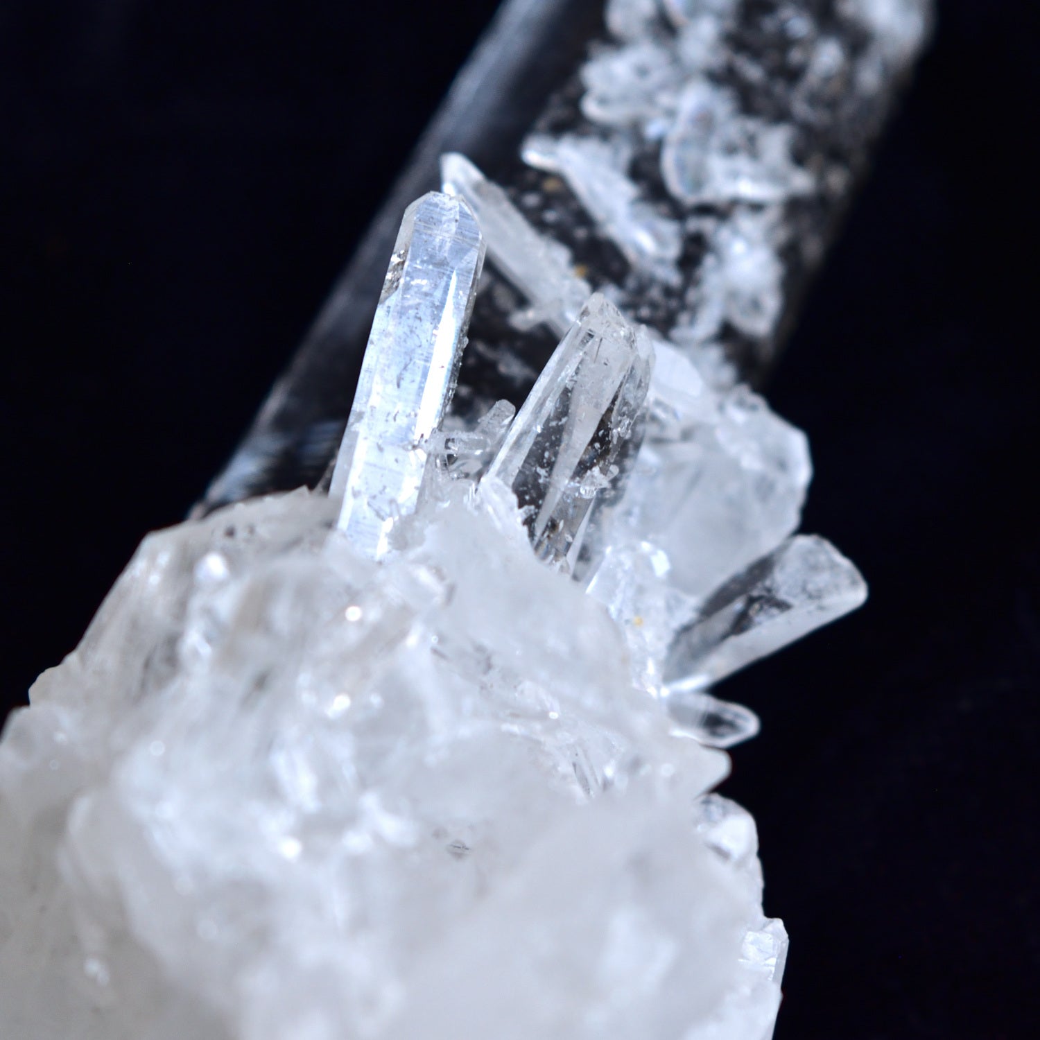 Itaya Quartz - Abundance - Barnacle - Singing Crystal - Certified Origin - Itaya, Nishimera Village, Miyazaki, Japan - 60g Quartz Cluster