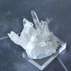 ヘマタイト・イン・クォーツ・クラスター　ブルガリア・マダン鉱山産　15g