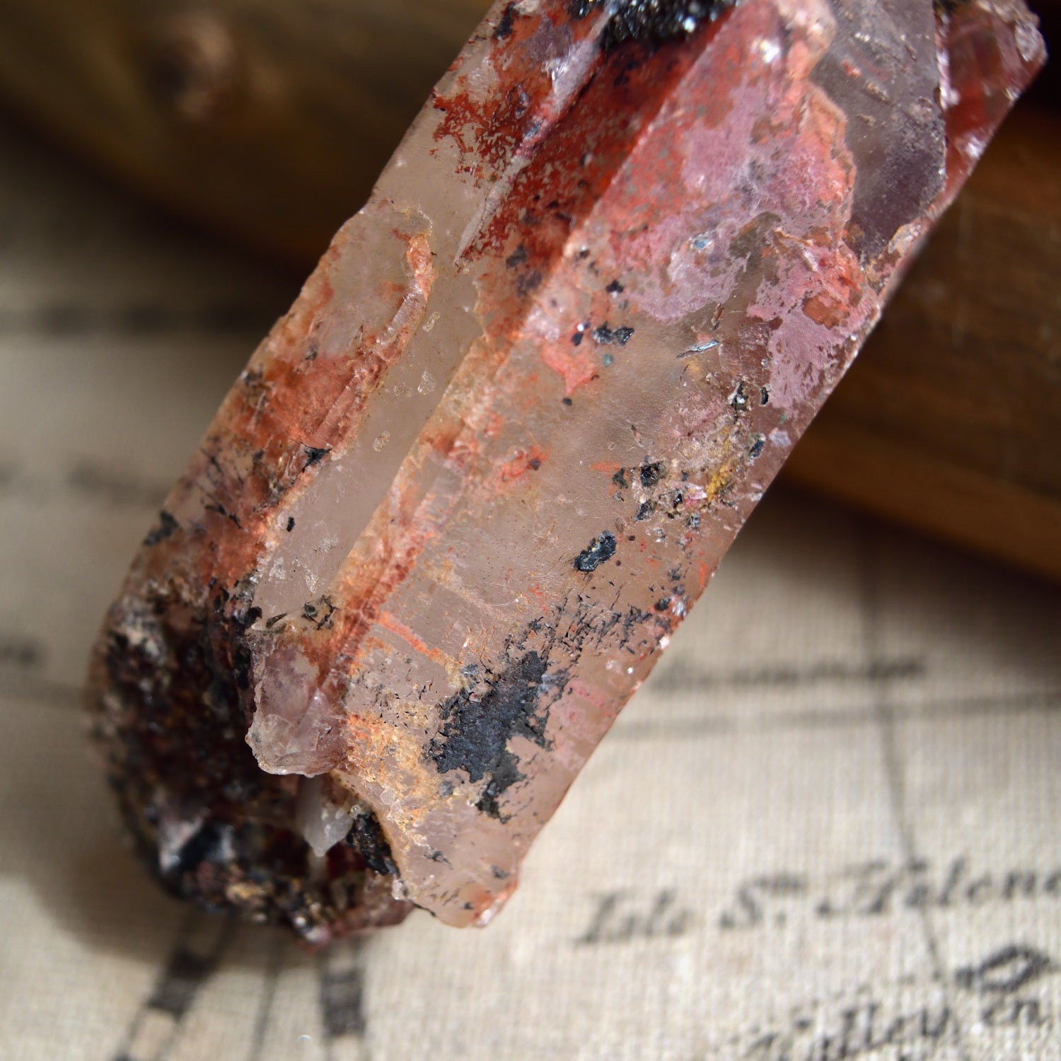 Shrine Quartz　シュライン・クォーツ　タントリック・ツイン　ファントム　ヘマタイト　ブラジル・パラ州産　100ｇ