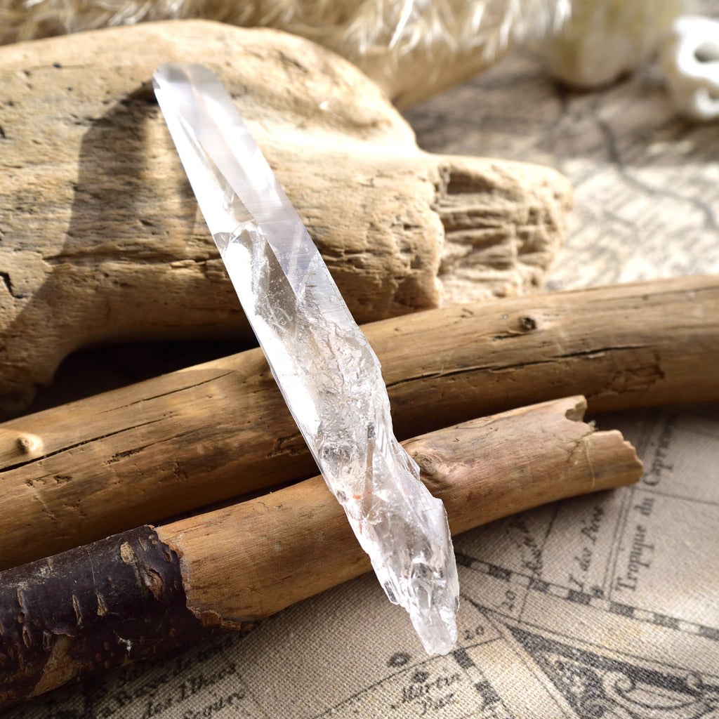 Lemurian Seed, Lemurian Root Quartz, Pure Ray Singing Crystal, from Bahia, Brazil, 60g/Point Crystal