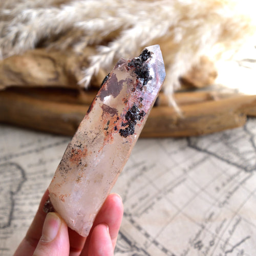 Shrine Quartz　シュライン・クォーツ　カテドラル　ファントム　ヘマタイト　ブラジル・パラ州産　140ｇ