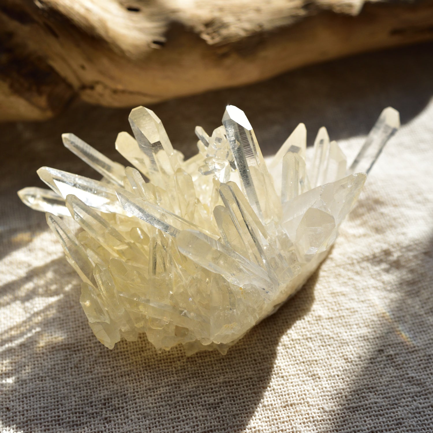 アーカンソー・クォーツ・クラスター　アトランティスの夕べ　ゴールデンヒーラー　シンギングクリスタル　アメリカ・アーカンソー州産　148g