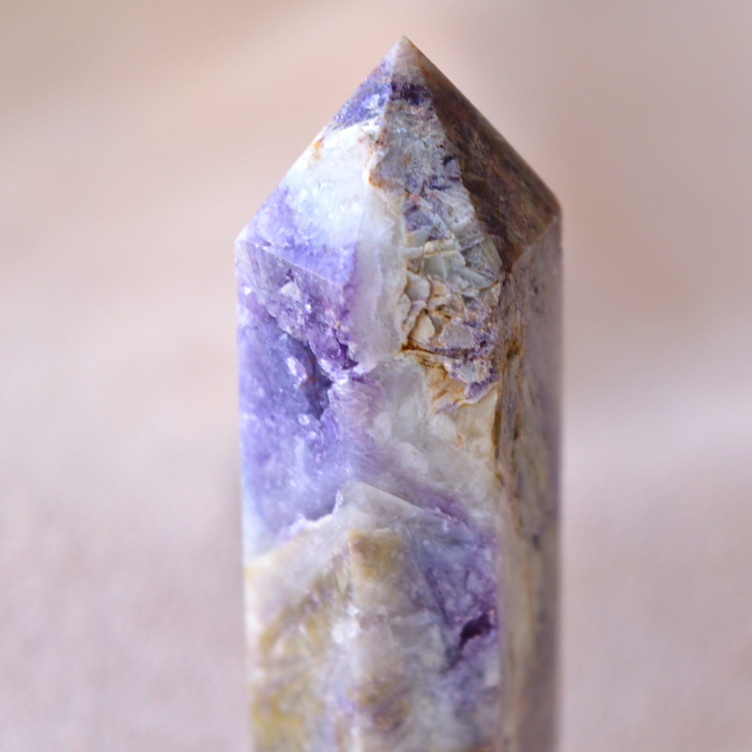 ティファニーストーン・ポイント　紫の洞窟　アメリカ・ユタ州産　89g