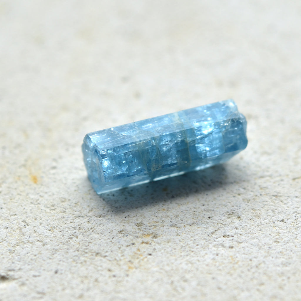 アクアマリン結晶　Cerulean Blue　ベトナム産　9cts.