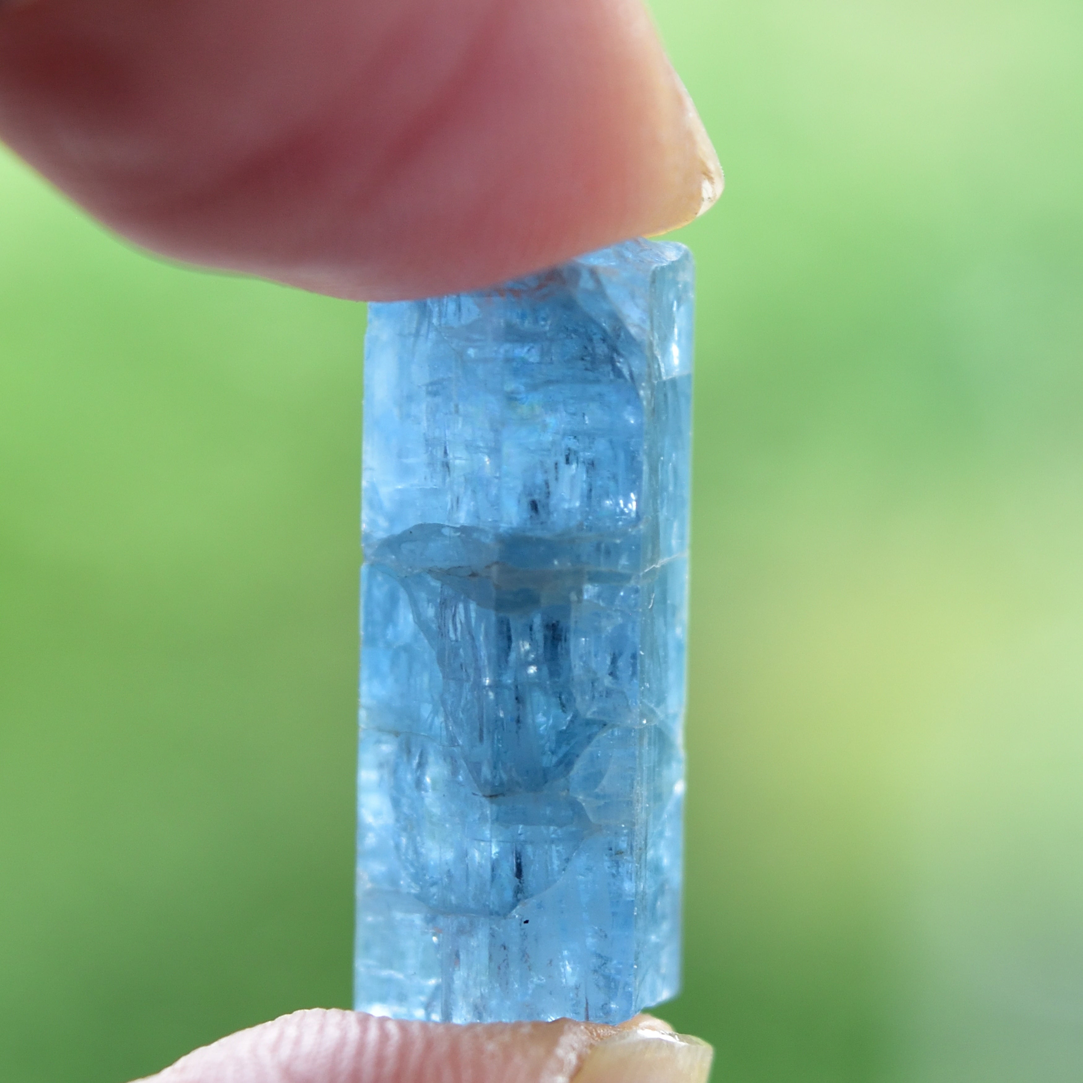 アクアマリン結晶　Cerulean Blue　ベトナム産　9cts.