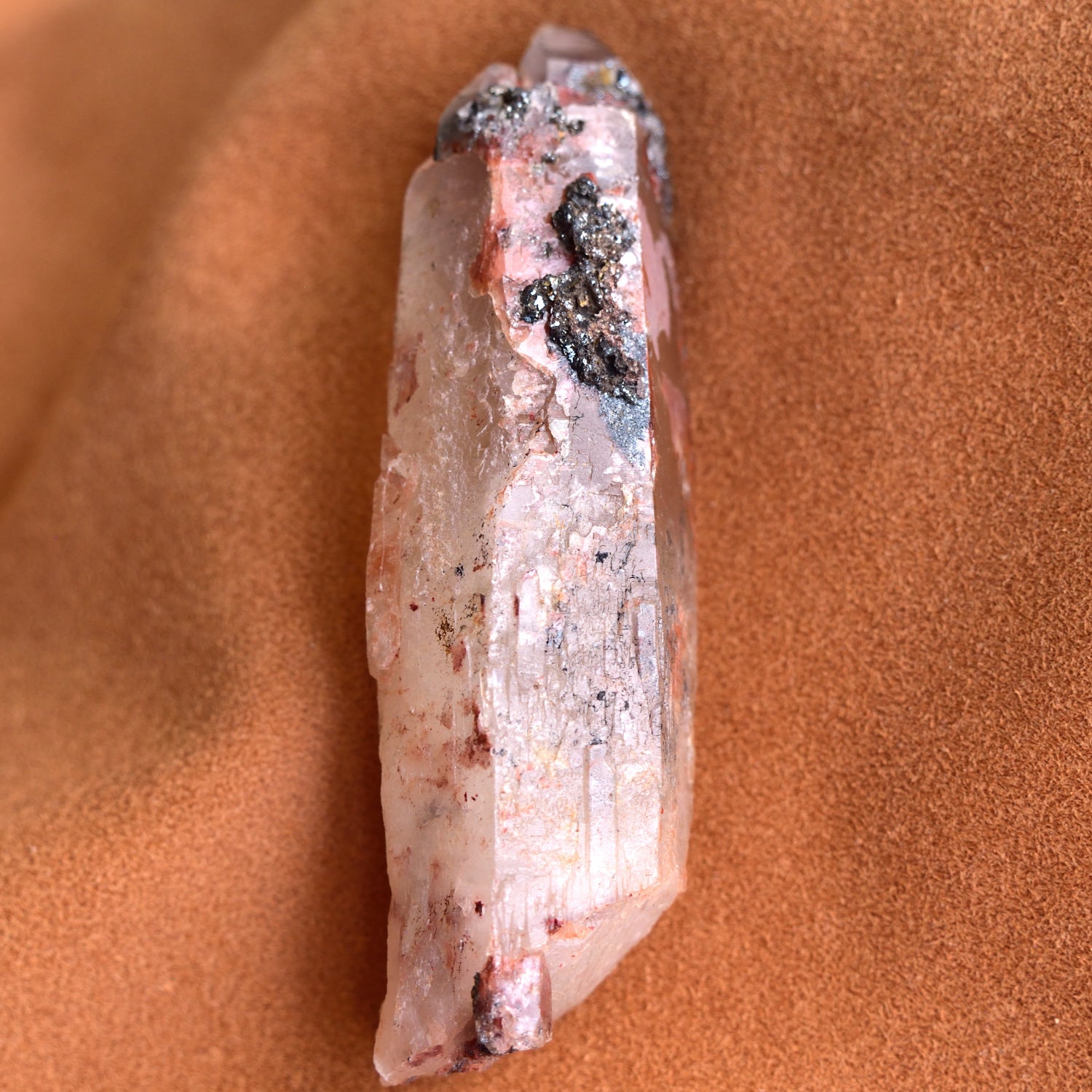Shrine Quartz　シュライン・クォーツ　カテドラル　ファントム　ヘマタイト　ブラジル・パラ州産　140ｇ