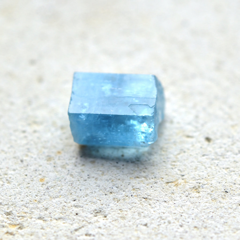 アクアマリン結晶　Cerulean Blue　ベトナム産　6.5cts.