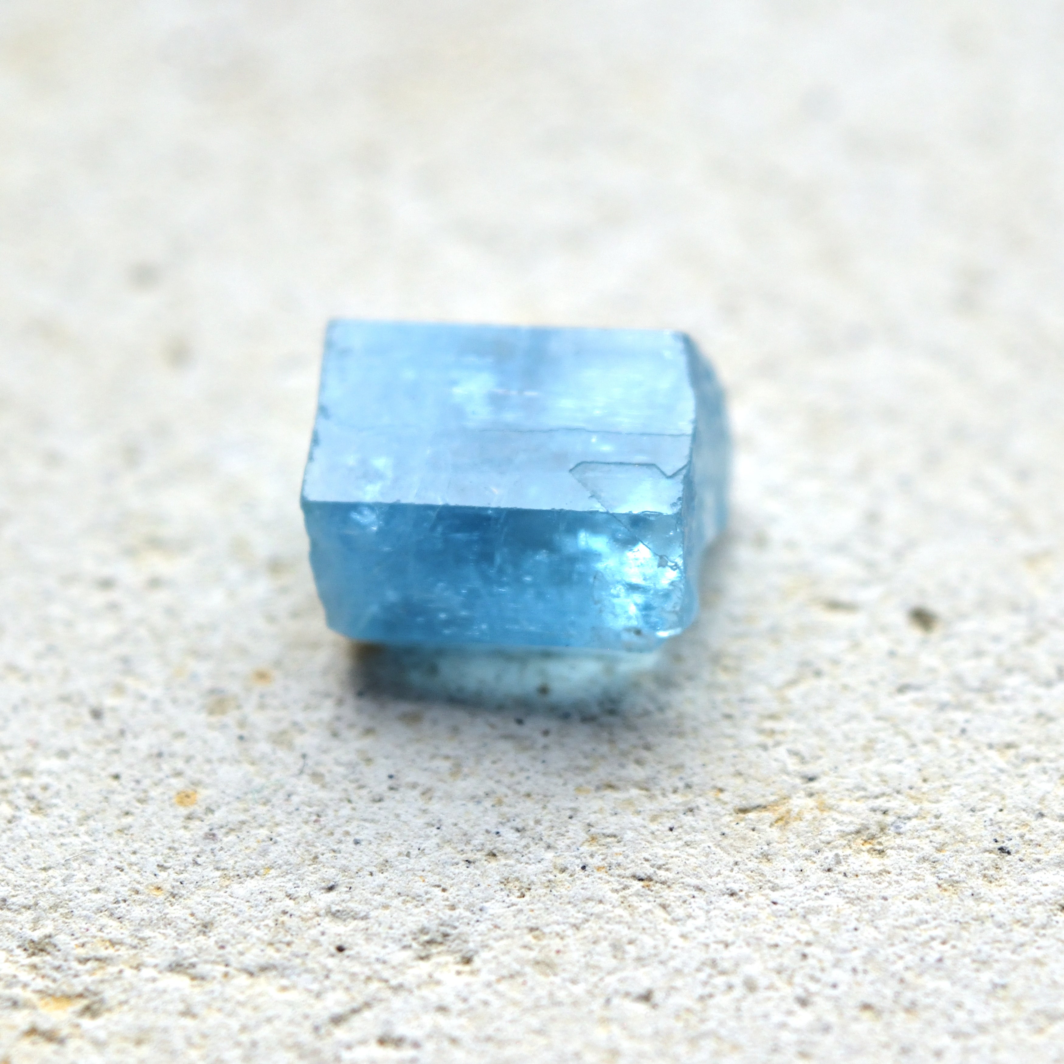 アクアマリン結晶　Cerulean Blue　ベトナム産　6.5cts.