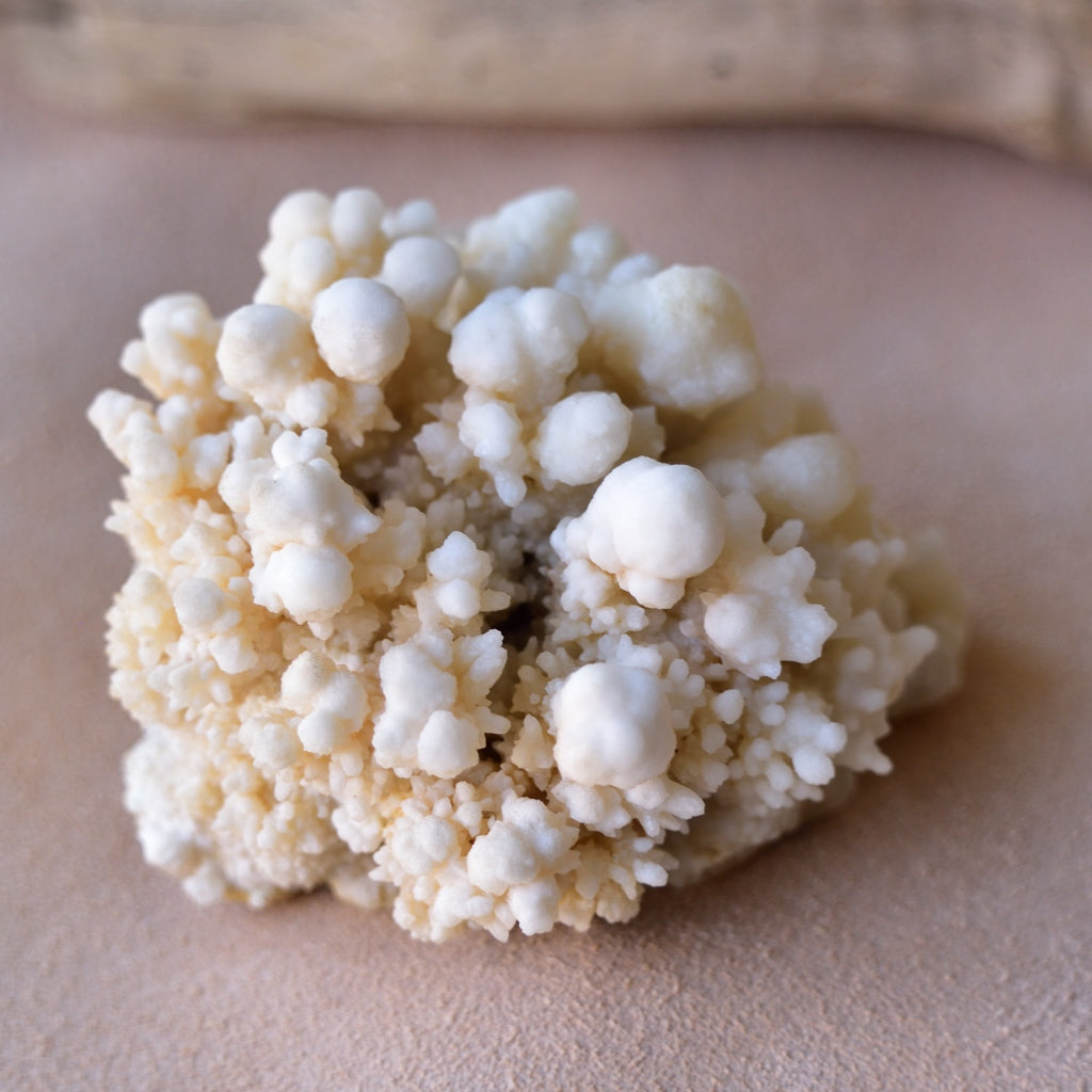 フラワー・カルサイト　ホワイトカルサイト・クラスター　中国雲南省産　301g