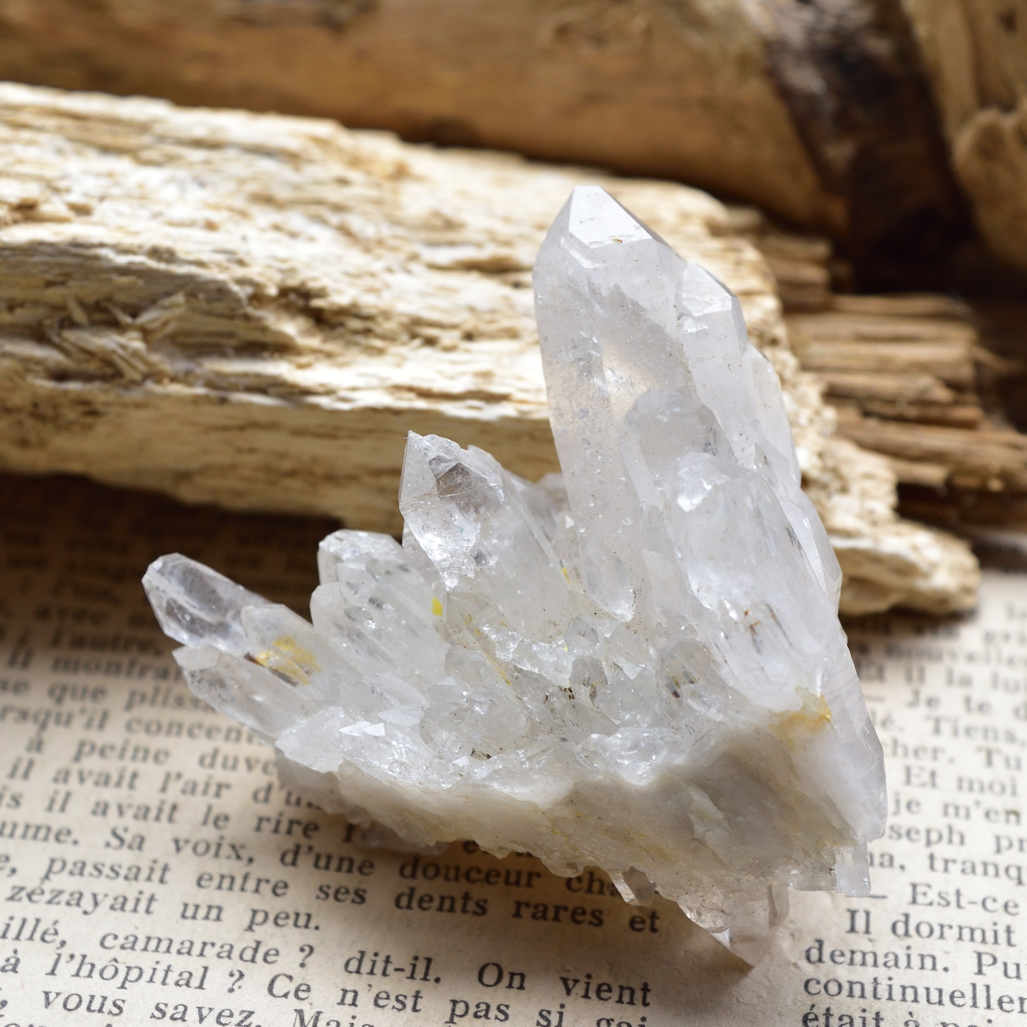 デンドライト・イン・クォーツ・クラスター　両剣水晶　White Light Wing　ポルトガル・パナスケイラ産　56ｇ