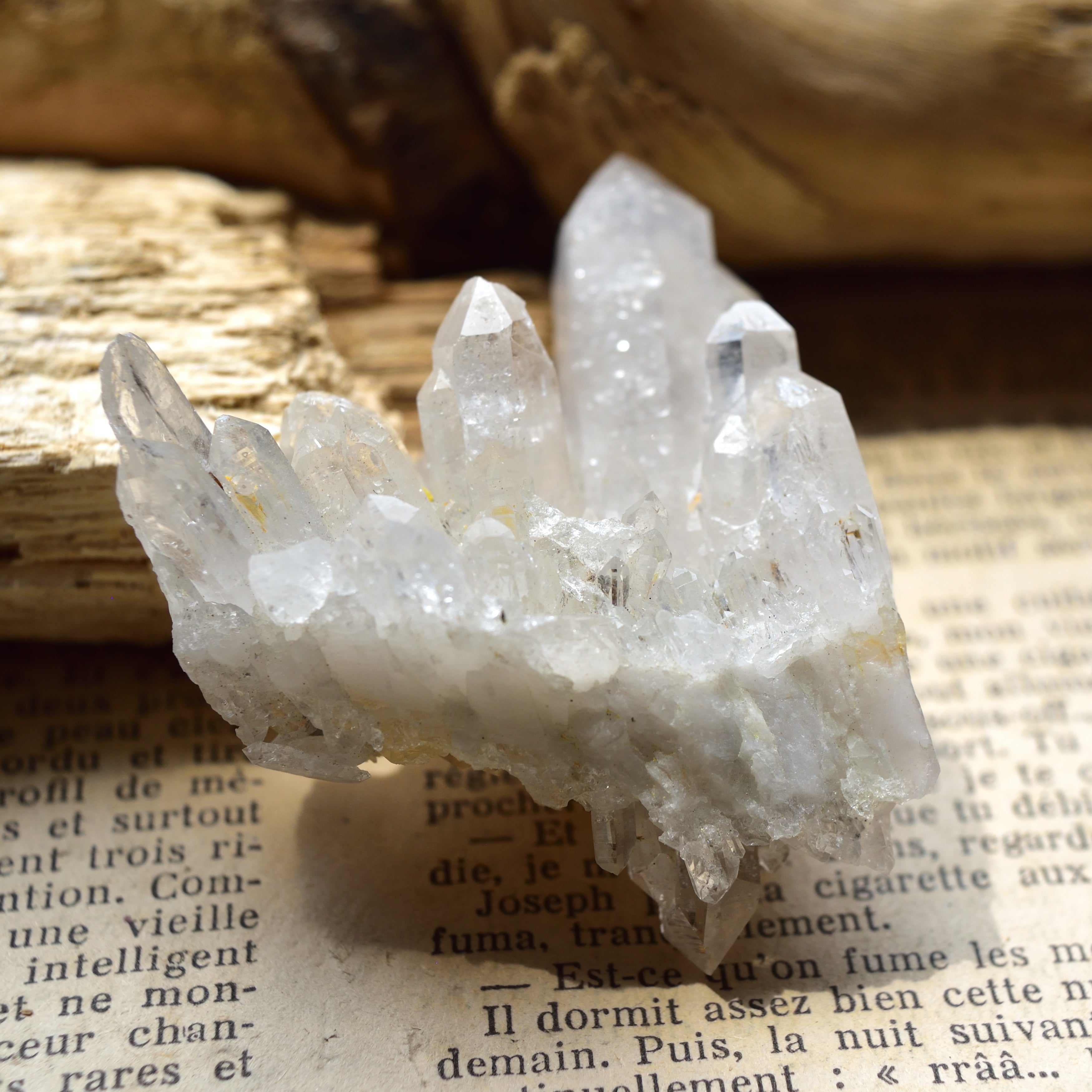 デンドライト・イン・クォーツ・クラスター　両剣水晶　White Light Wing　ポルトガル・パナスケイラ産　56ｇ