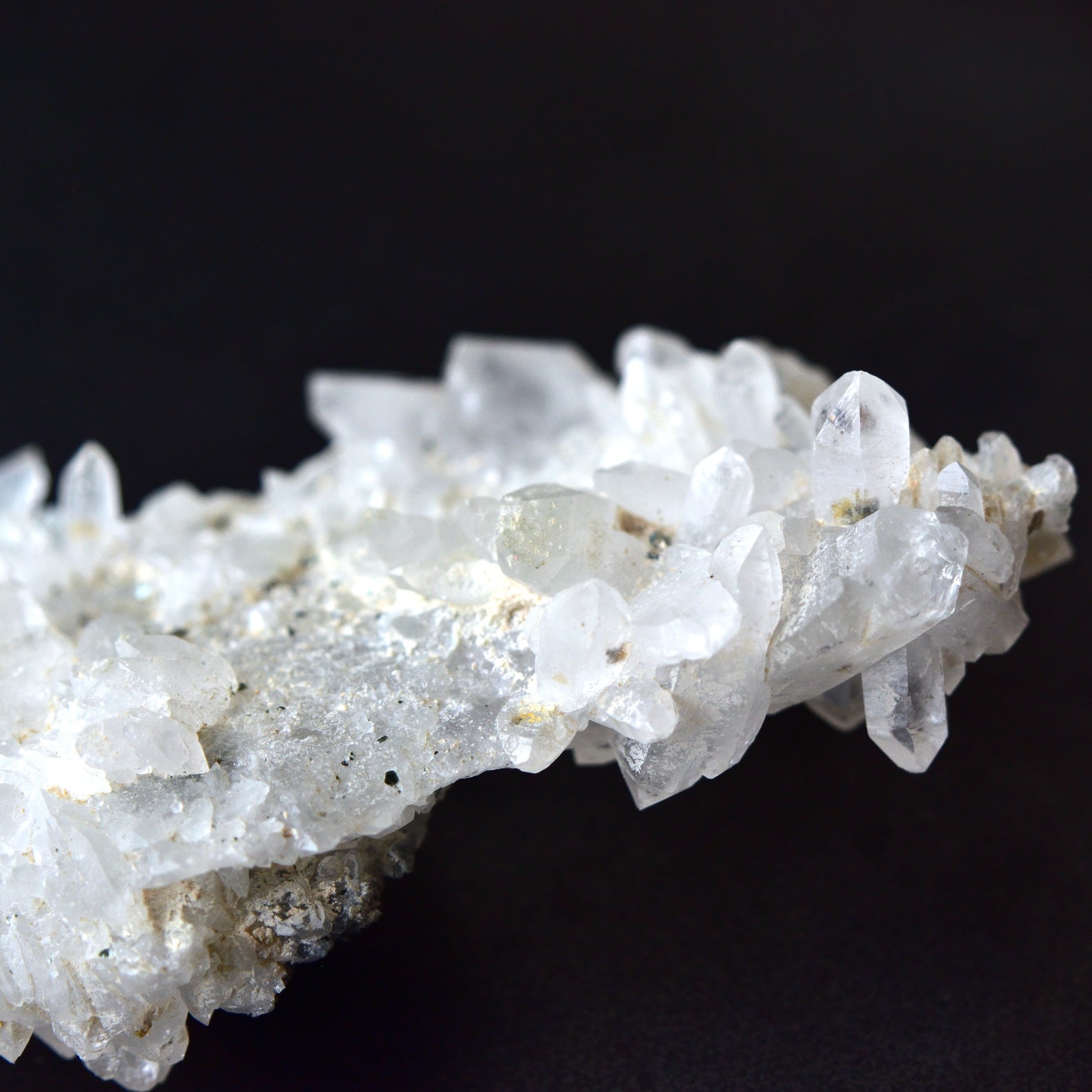 White Kailash Quartz Crystal Cluster - Chlorite - Singing - Himalayan Quartz - Mt. Kailash, Tibet - 51g