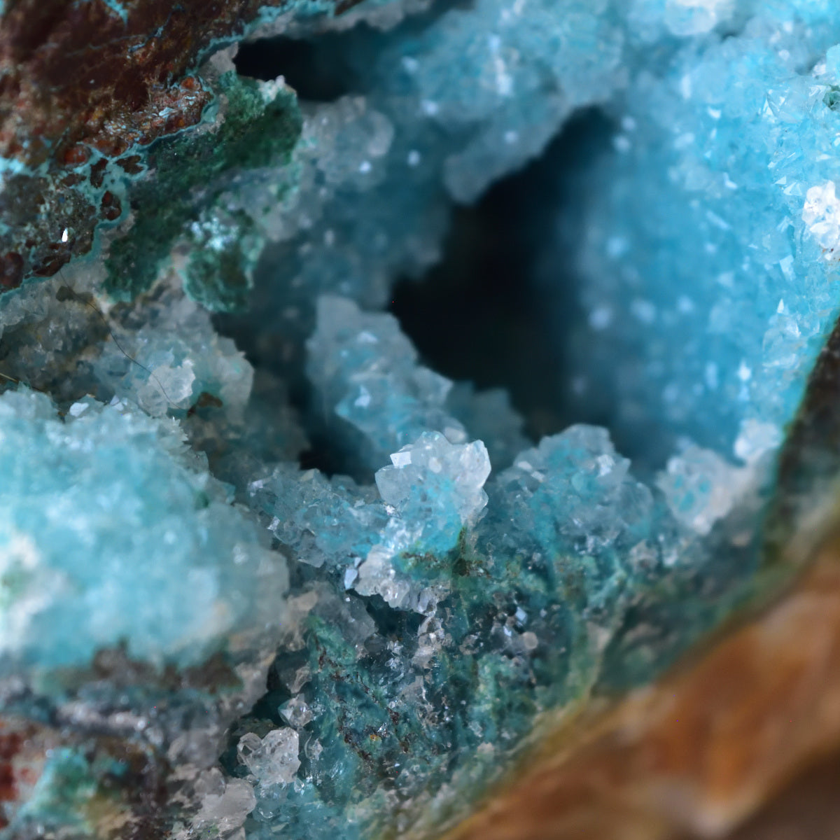 ジェムシリカ　ドゥルージー　ビッグ・ラフ　青い泉　ペルー産　522ｇ