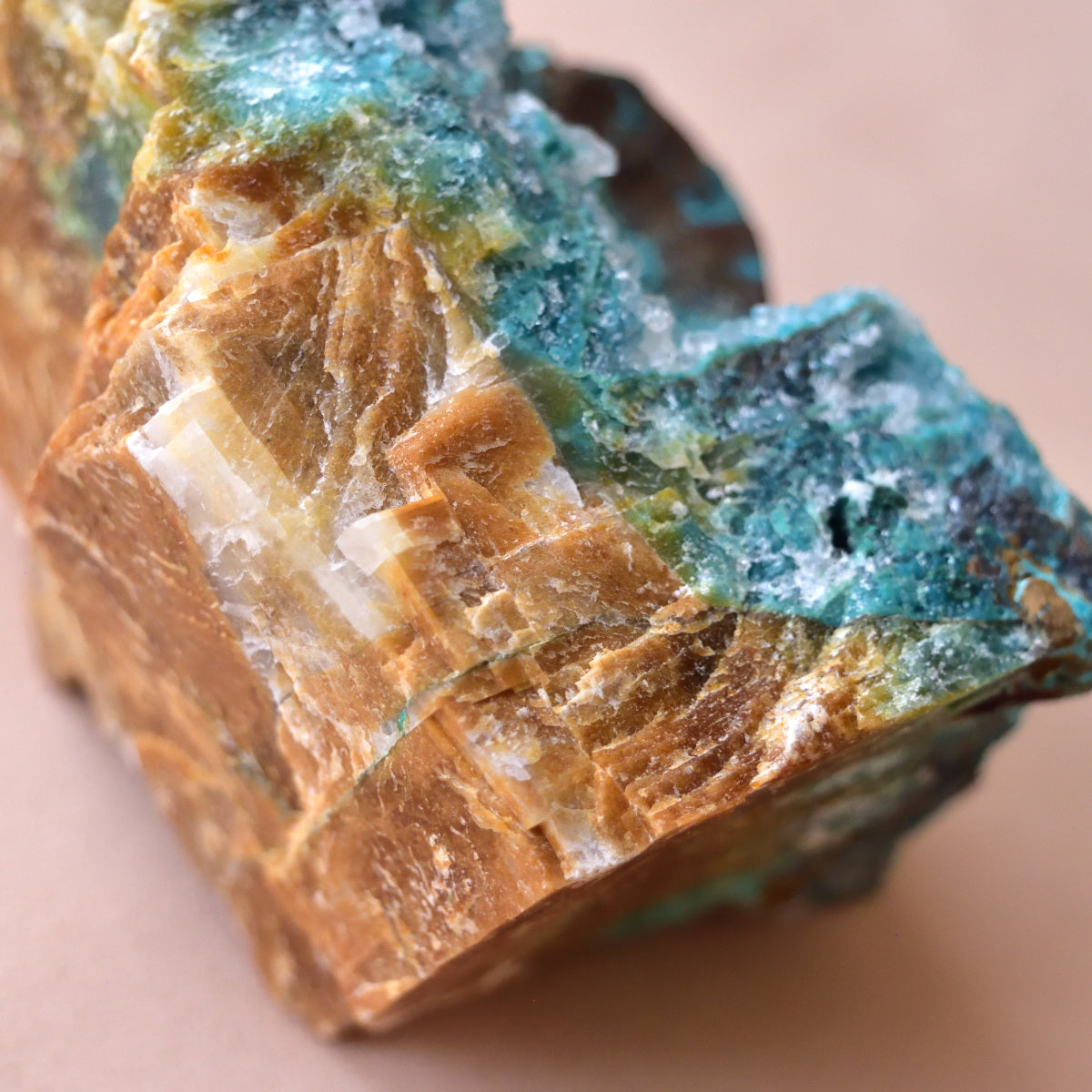 Gem Silica - Druzy Big Rough - "Blue Spring" - Peru - 522g