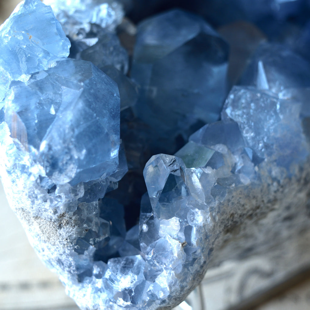 セレスタイト・クラスター・ジオード　Blue Cave　マダガスカル産　3.2kg