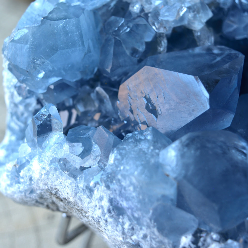 セレスタイト・クラスター・ジオード　Blue Cave　マダガスカル産　3.2kg