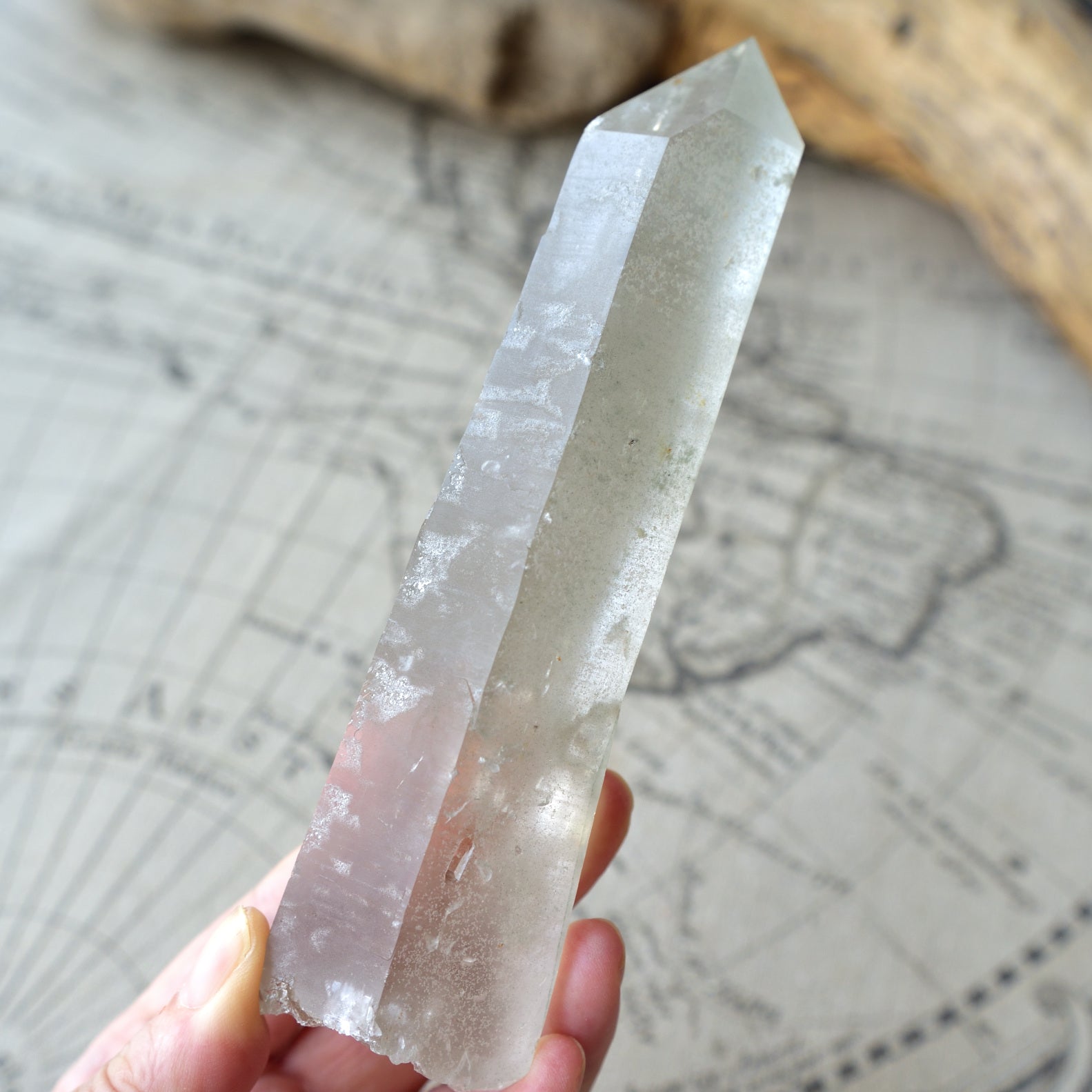 Prasiolite Quartz Point - Singing Crystal - Lightning Quartz - Corinto, Brazil - 334g 