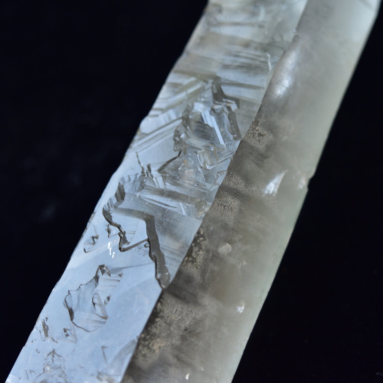 Prasiolite Quartz Point - Singing Crystal - Lightning Quartz - Corinto, Brazil - 334g 
