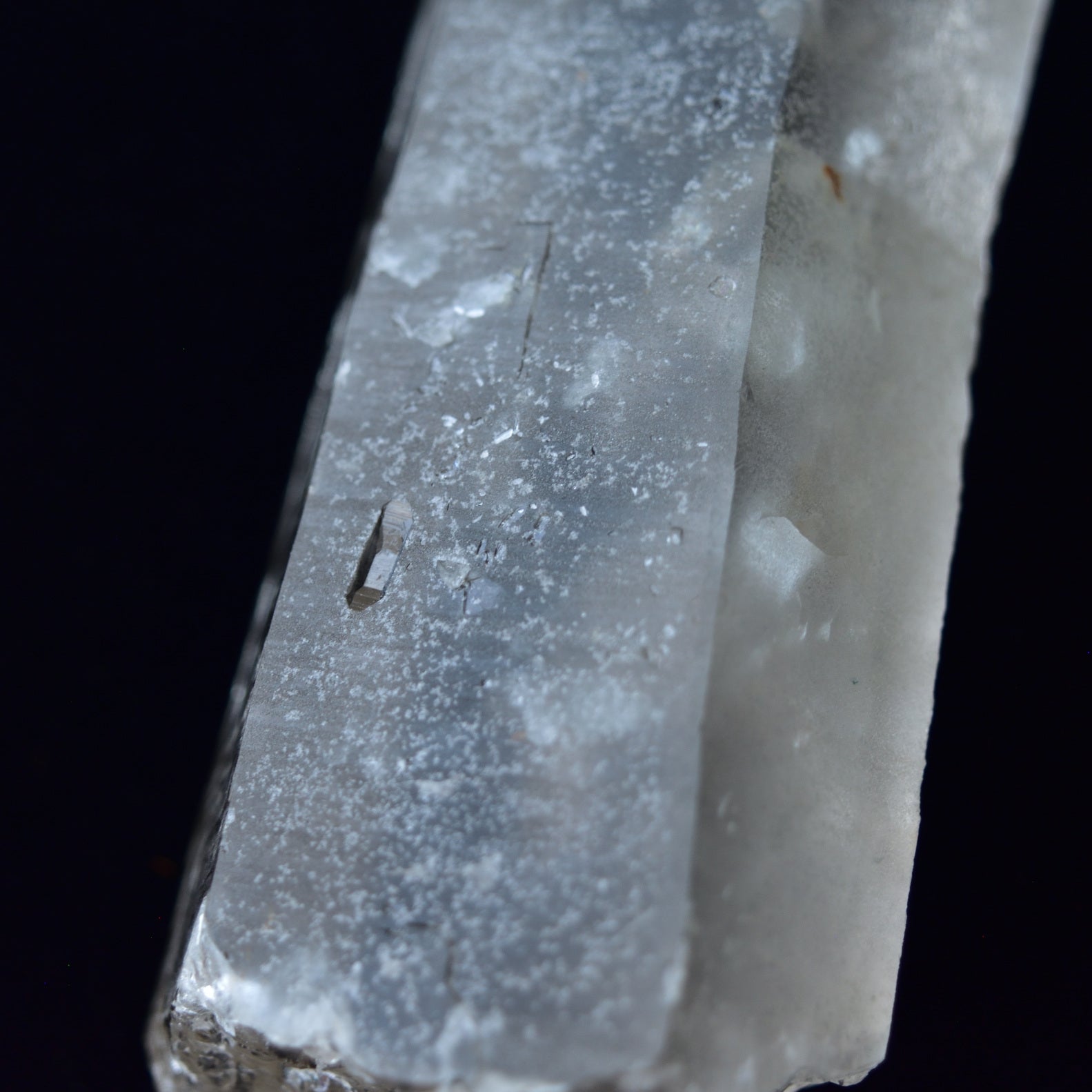 Prasiolite Quartz Point - Singing Crystal - Lightning Quartz - Corinto, Brazil - 334g 