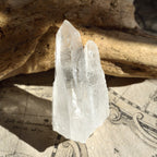 ホワイト・カテドラルクォーツ　ブラジル産 Cathedral Quartz