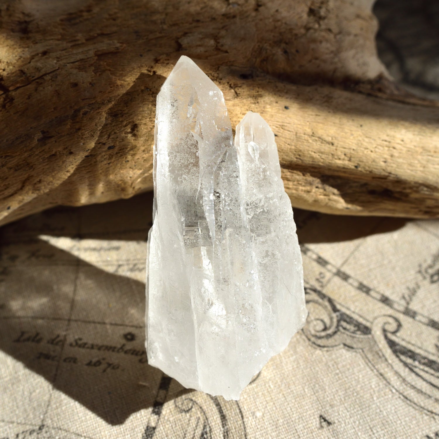 ホワイト・カテドラルクォーツ　ブラジル産 Cathedral Quartz