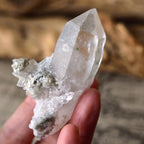 Takachiho Iwato Quartz Cluster - Penetrated - Bridge - Chlorite in Quartz - Bent Quartz - with Certificate of Origin - Takachiho Town, Miyazaki Prefecture in Japan 73.5g