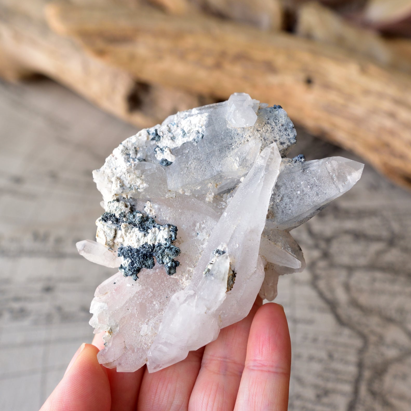 White Kailash - "Abode of Spirits" - Chlorite - Singing crystal - Himalayan Quartz - Mount Kailash, Tibet - 126g