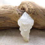 セプター・クォーツ　ボスニア・ヘルツェゴビナ産　Scepter Quartz