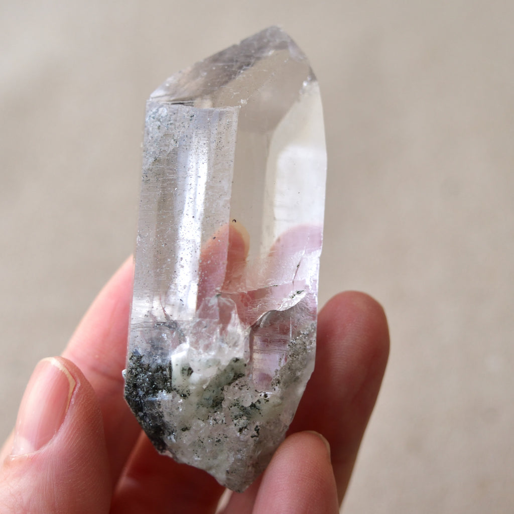 ヒマラヤ水晶　クローライト　両剣水晶　双晶　パキスタン・スカルドゥ産　57g