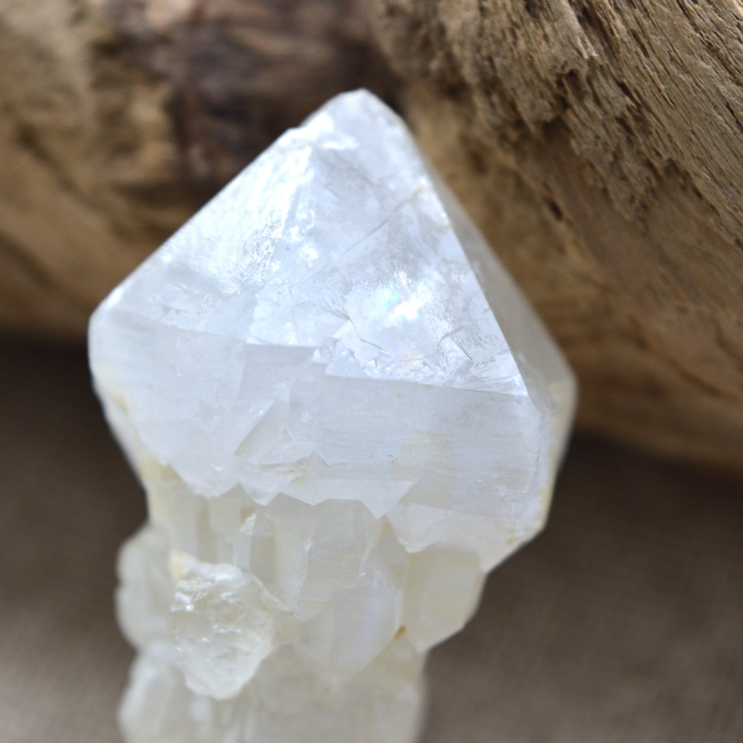 Bosnian White Scepter Candle Quartz "White Dragon's Head" from Bosnia and Herzegovina, 18g