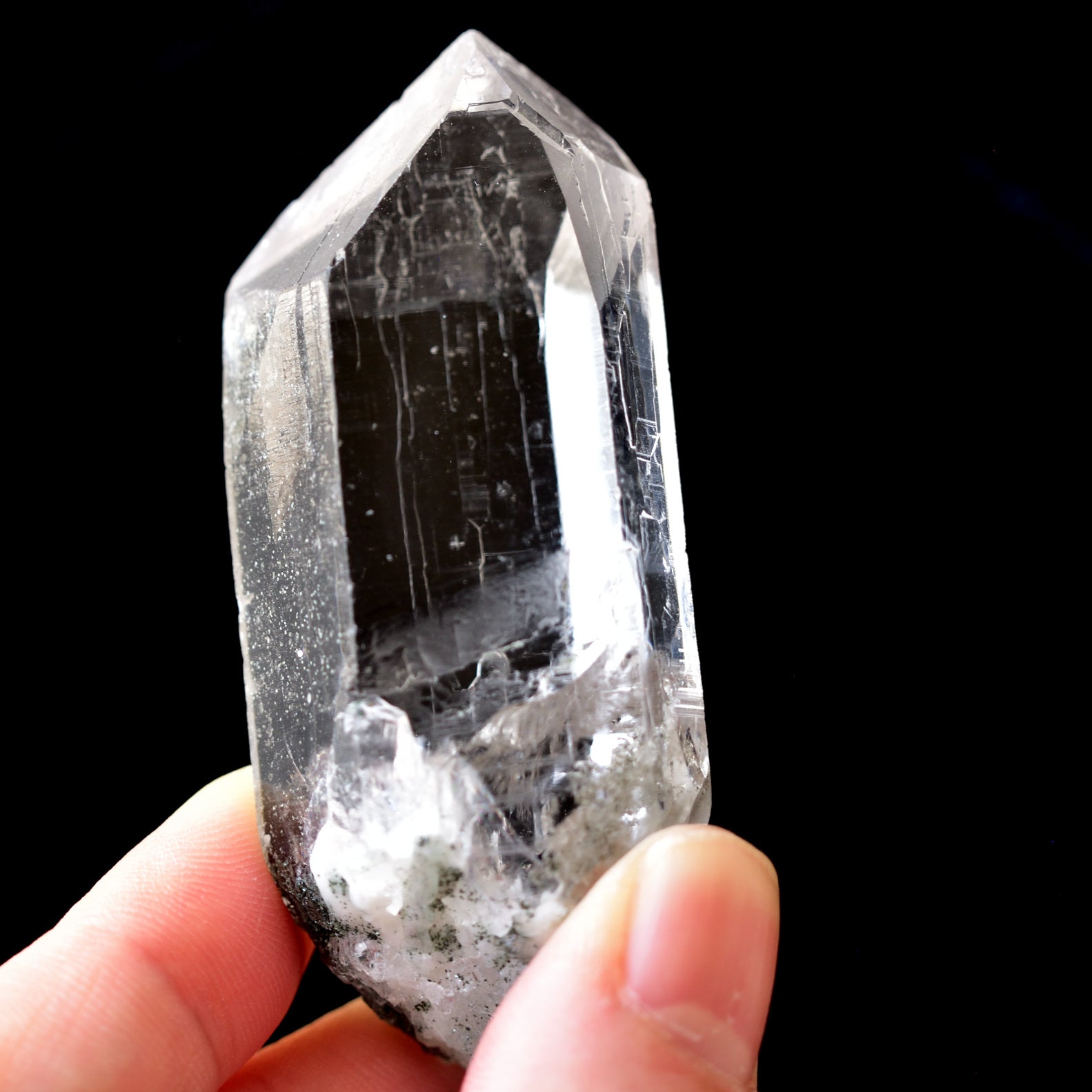 虹入り【クローライト】パキスタン スカルドゥ産 ヒマラヤ水晶 76g ヒマラヤ水晶 クローライト Centering パキスタン・スカルドゥ産 58g