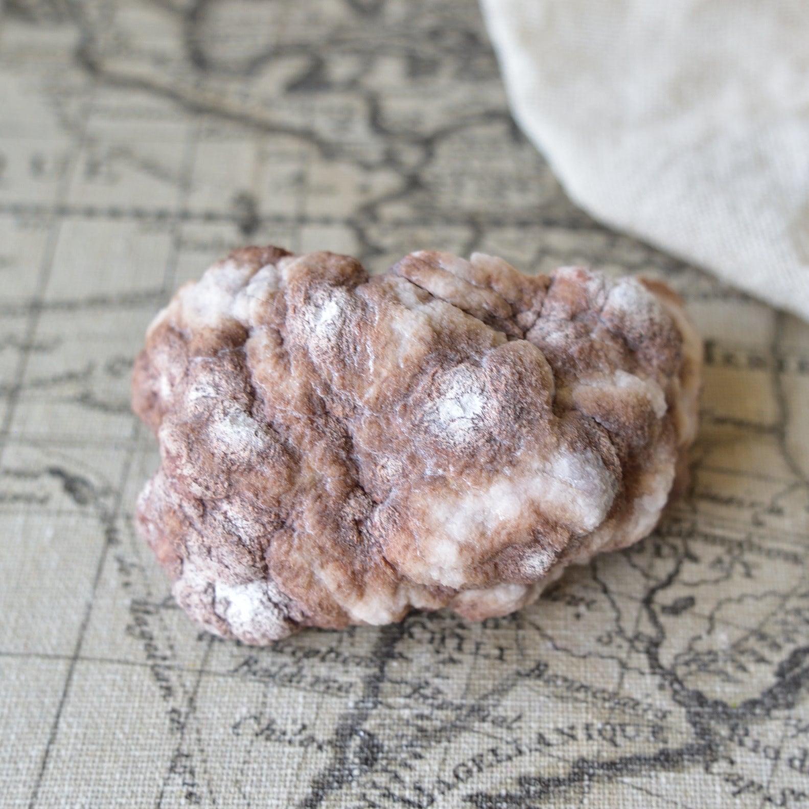 Pink Amethyst Geode with White Calcite Crystals from Patagonia, Argentina - 140g