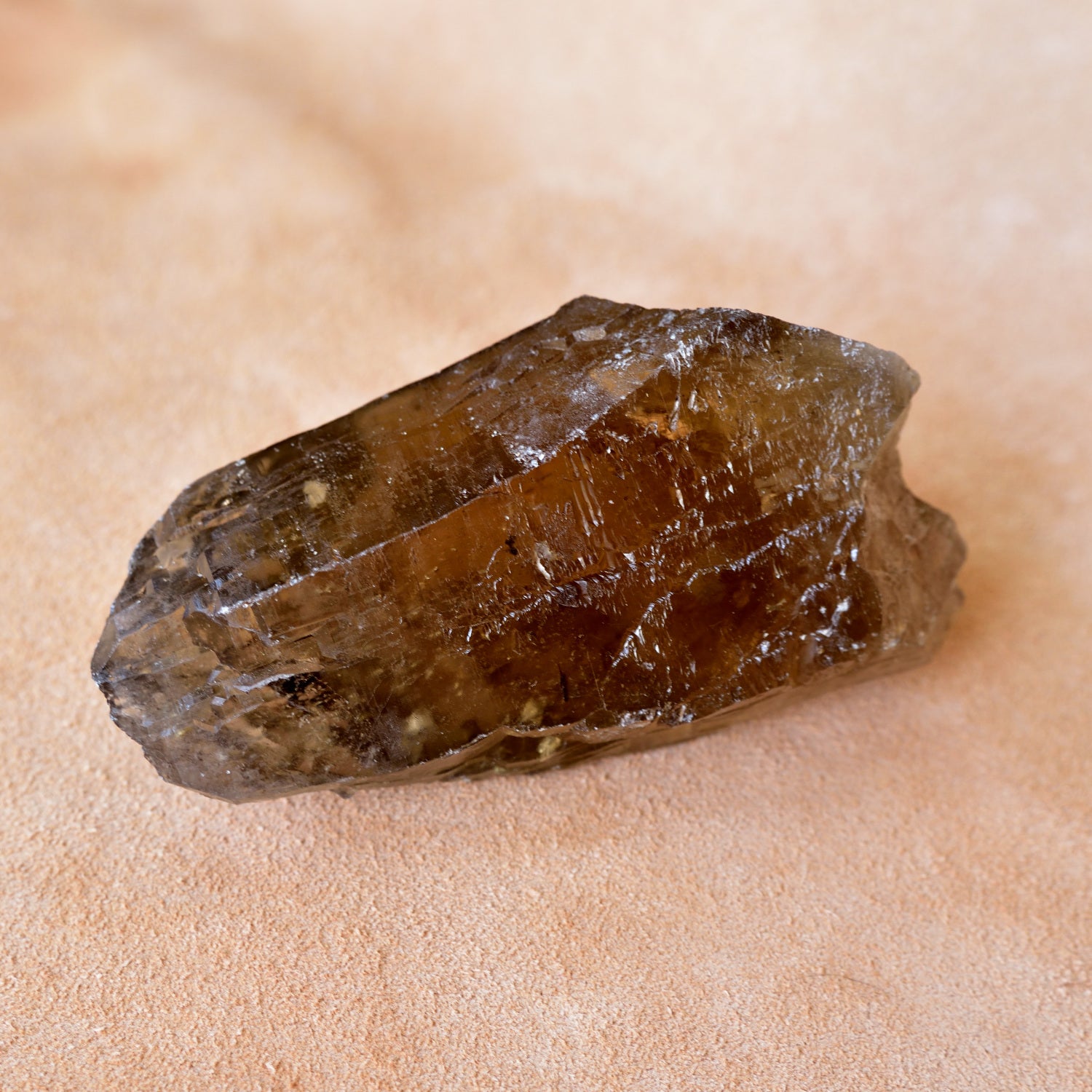 スモーキー・シトリン　Surubim Quartz　セルフヒールド　大地の癒し　ブラジル・ミナスジェライス州産　360g