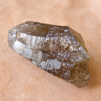 スモーキー・シトリン　Surubim Quartz　セルフヒールド　大地の癒し　ブラジル・ミナスジェライス州産　360g