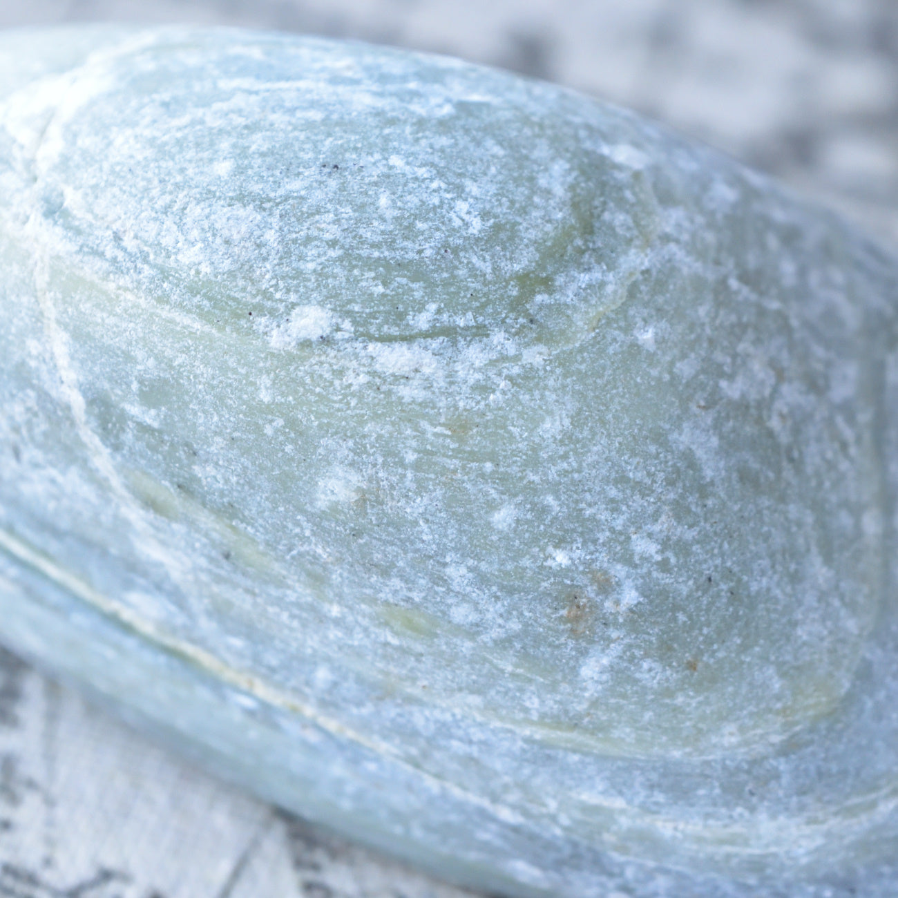 インフィナイト　翡翠よりも翡翠らしく　南アフリカ産　230g