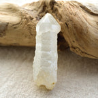 セプター・クォーツ　ボスニア・ヘルツェゴビナ産　Scepter Quartz