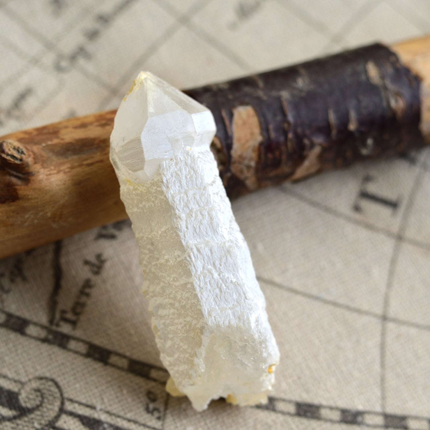 Bosnian White Scepter Candle Quartz Point "White Dragon's Head" from Bosnia and Herzegovina, 31g